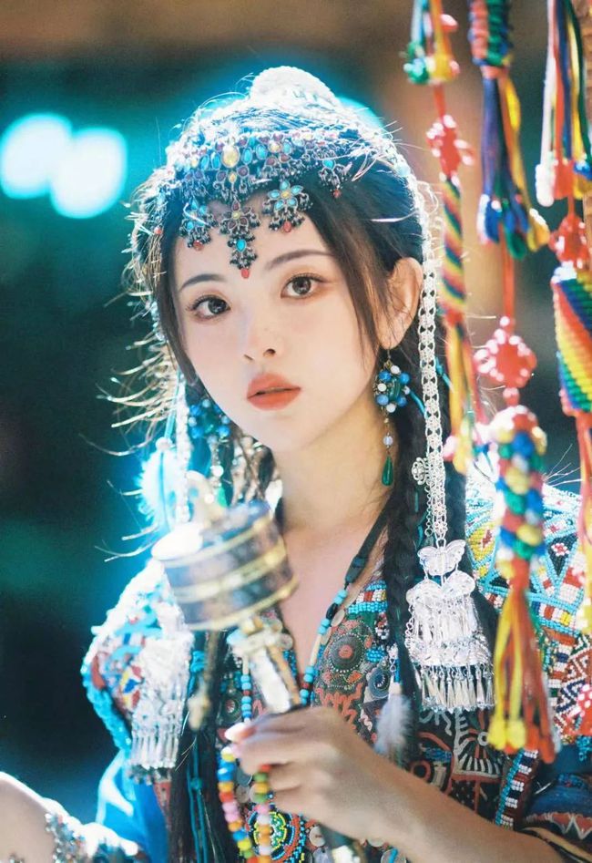 混乱小镇公交车售票员用